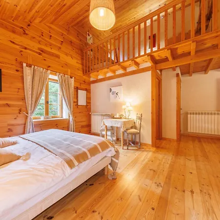 Moulin Du Bateau - De Charme - Piscine - Nature